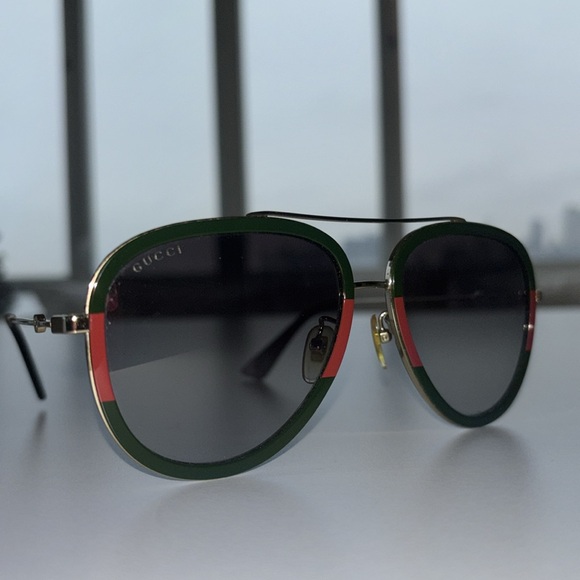 Gucci Aviator Sunglasses in Gold metal- Green/Red - Picture 2 of 7